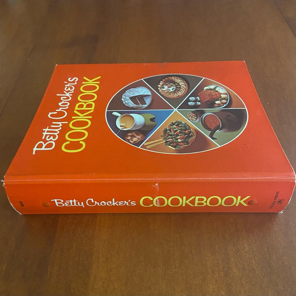 Vintage Rare  Betty Crocker Cookbook 5 Ring Binder, 15th printing, 1972 - Picture 3 of 16